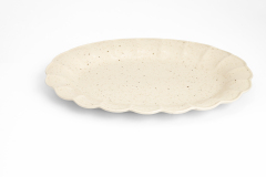 Indiska_Mathilda-Scallop-Serving-Tray_creme_599SEK
